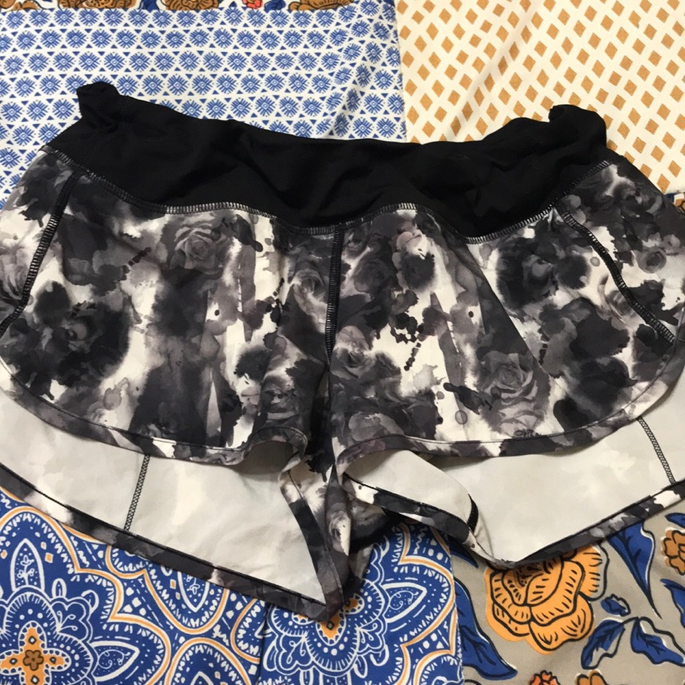 Lululemon speed short size 8